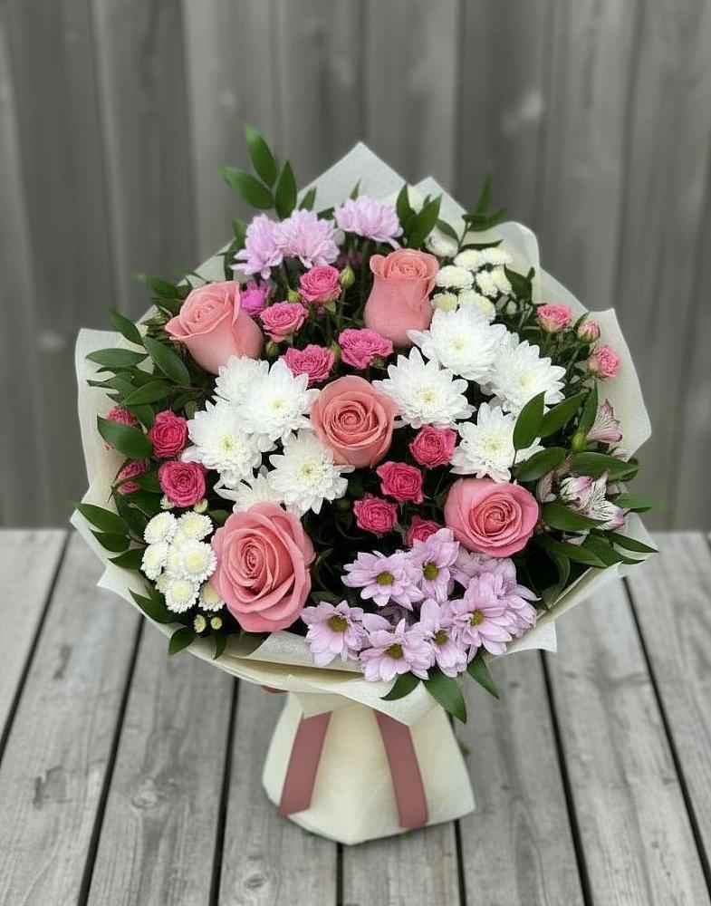 Букет цветов из: Альстромерии, Гвоздики, Розы и Хризантемы в Малой Джалге