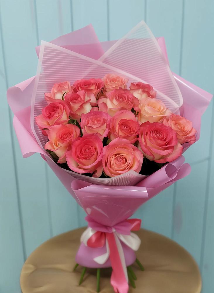 Букет 15 Розовых роз Равель в Малой Джалге