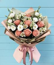 Букет цветов из:  Розы, Альстромерии и Лизиантусы в Малой Джалге