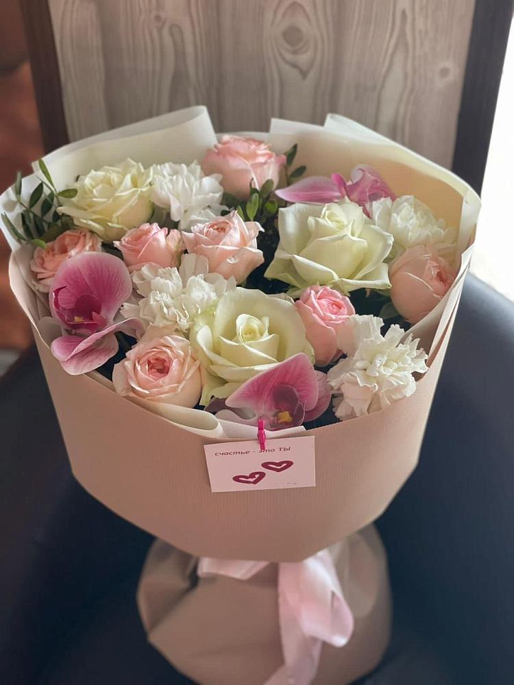 Букет цветов из: Орхидеи, Розы и Гвоздики в Малой Джалге