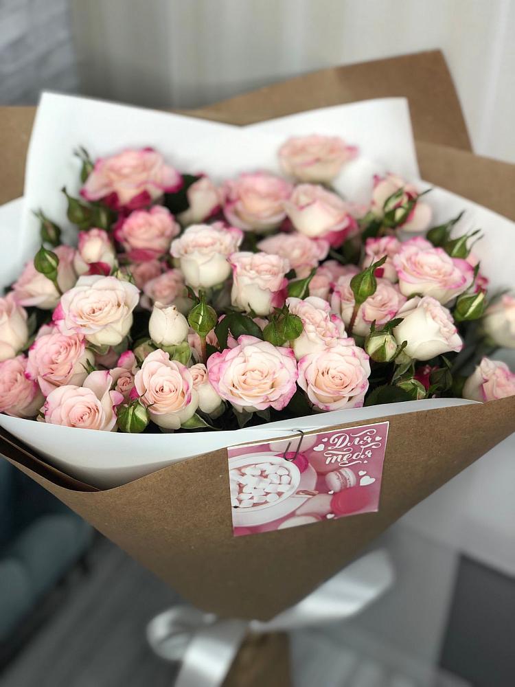 Букет цветов из: Розы в Малой Джалге