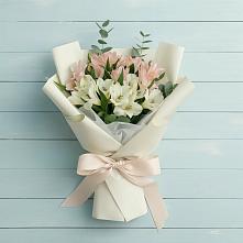 Букет цветов из:  Альстромерии #REPLACE_PRED# Малой Джалге