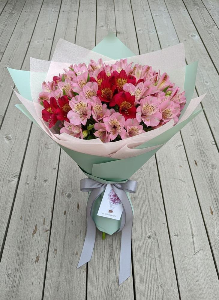 Букет цветов из: Альстромерии в Малой Джалге