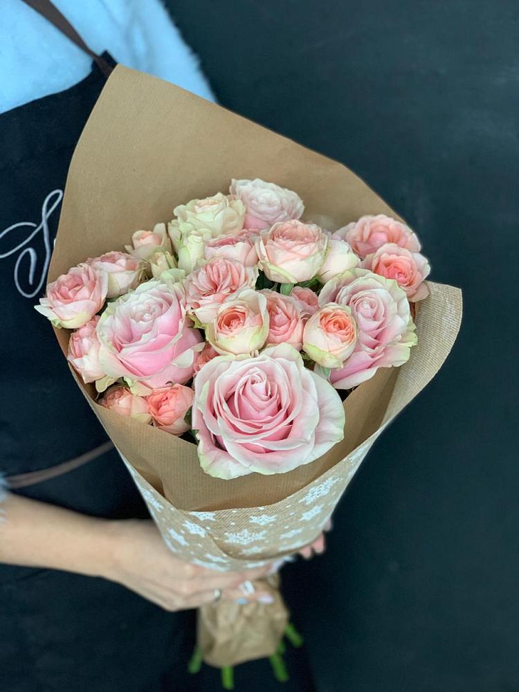 Букет цветов из: Хризантемы и Розы в Малой Джалге