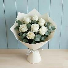 Букет Белые розы в Эвкалипте в Малой Джалге