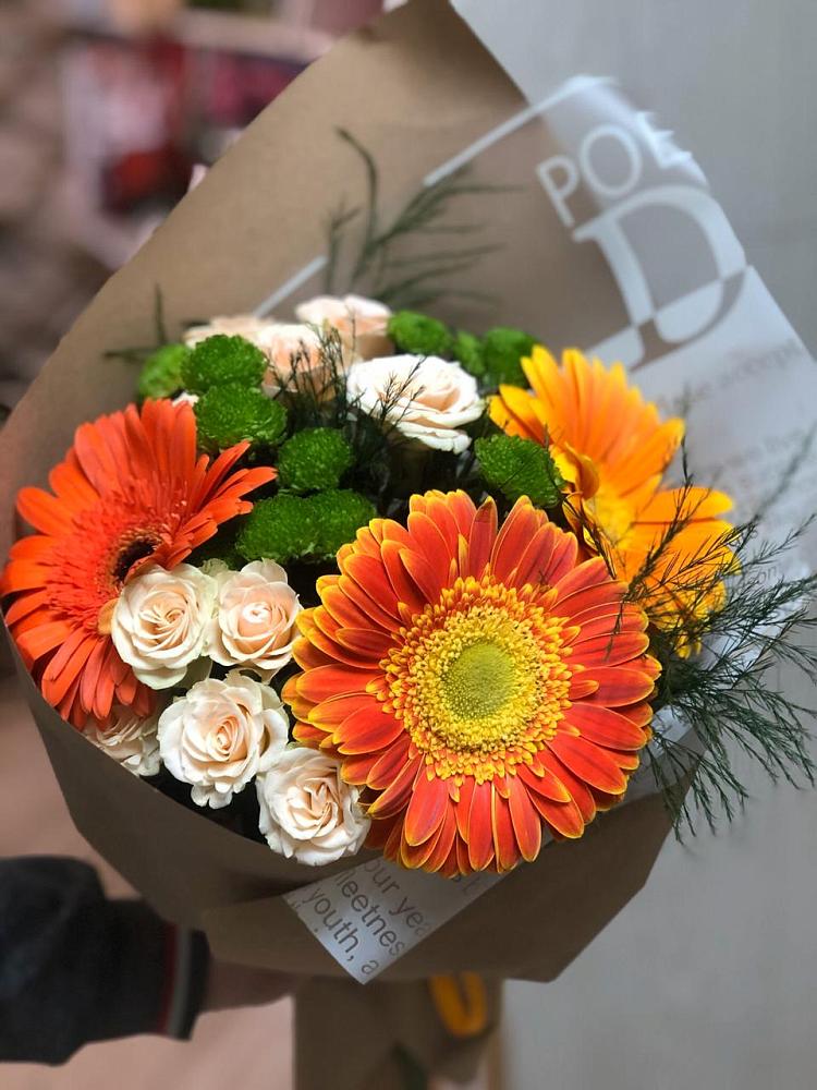 Букет цветов из: Герберы, Хризантемы и Розы в Малой Джалге